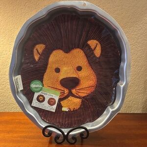 Vintage Wilton Jungle Lion Cake Pan Mold 2105-2095 from 1994